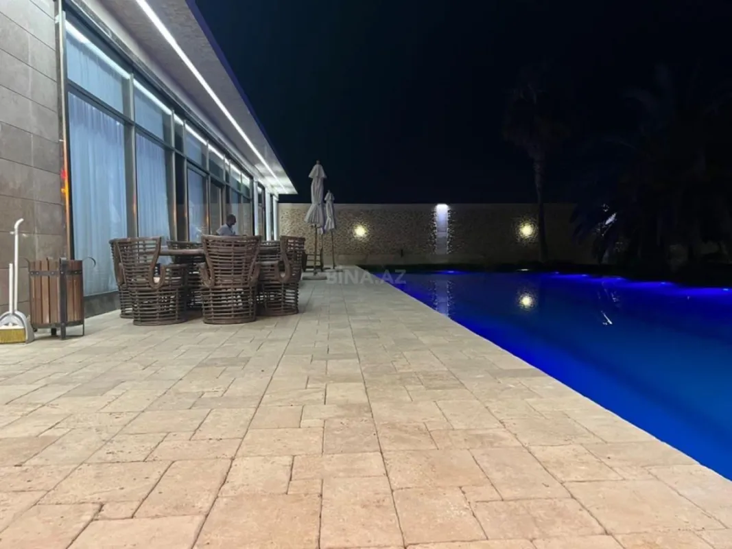 Kirayə verilir 5 otaqlı həyət evi 520 m²