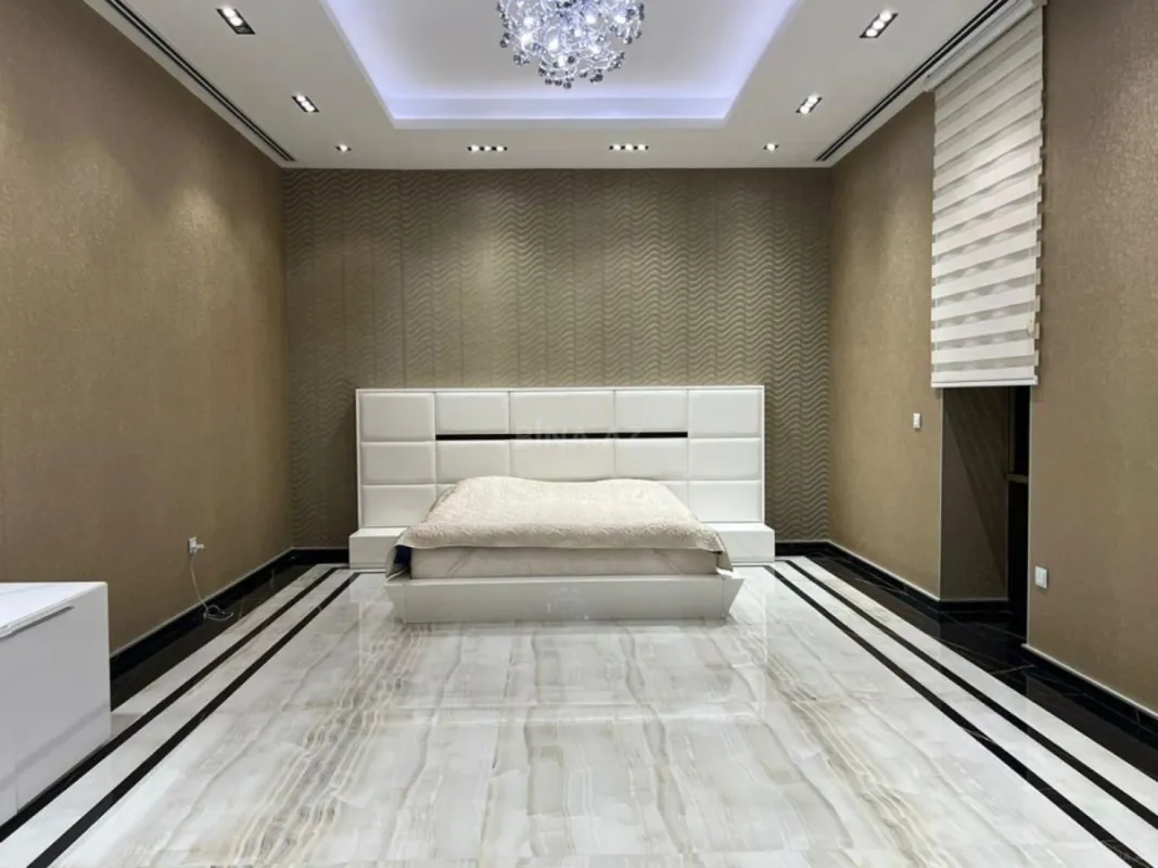 Kirayə verilir 5 otaqlı həyət evi 520 m²