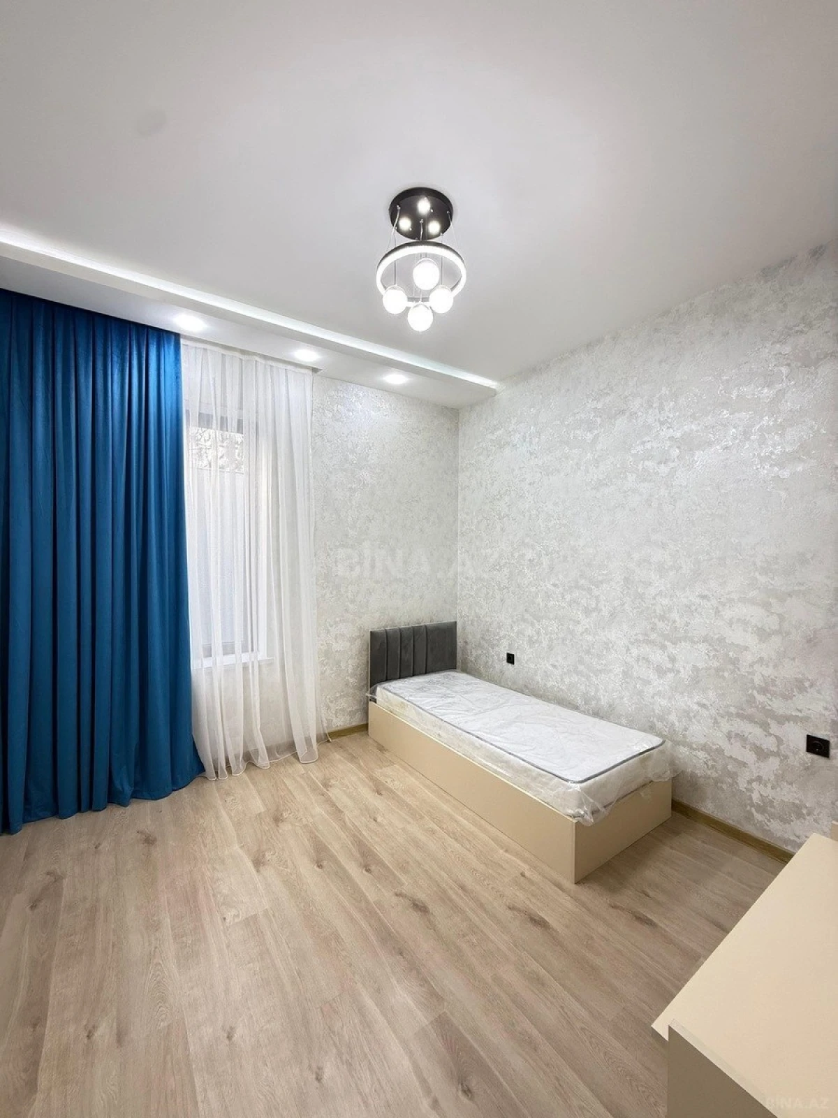Satılır 4 otaqlı həyət evi 160 m²