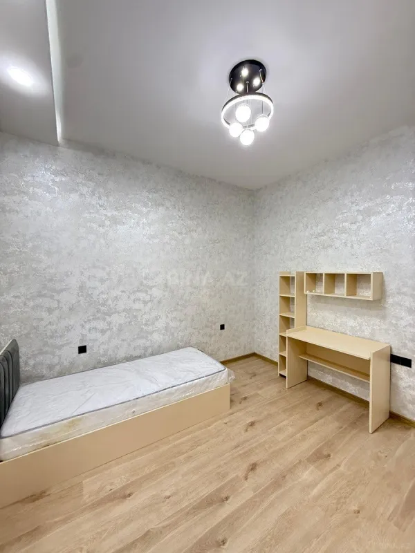 Satılır 4 otaqlı həyət evi 160 m²