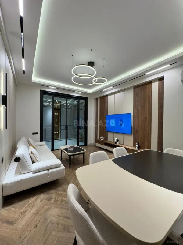 Satılır 2 otaqlı mənzil 86 m²
