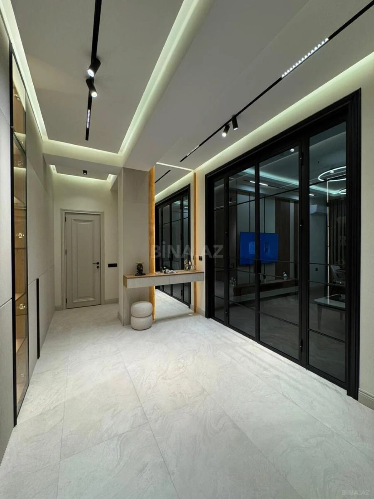 Satılır 2 otaqlı mənzil 86 m²