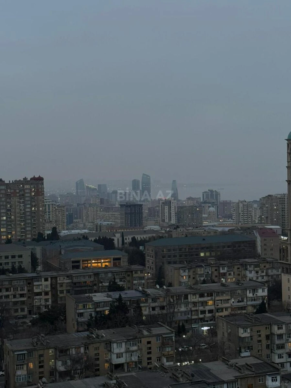 Satılır 2 otaqlı mənzil 86 m²