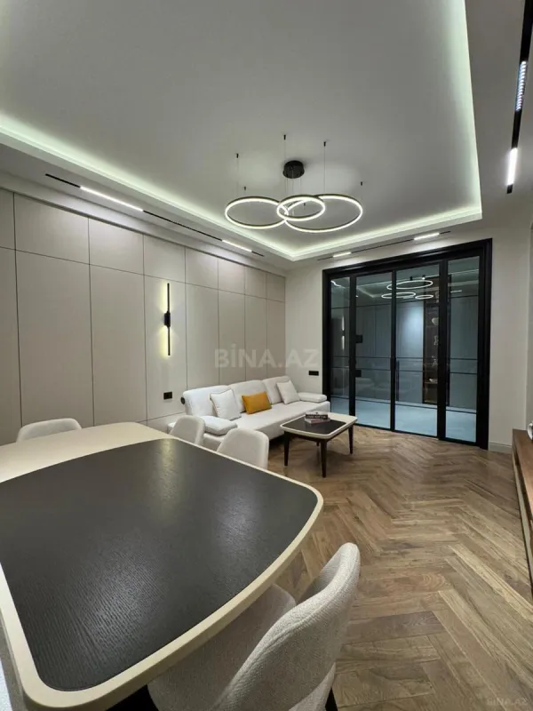 Satılır 2 otaqlı mənzil 86 m²