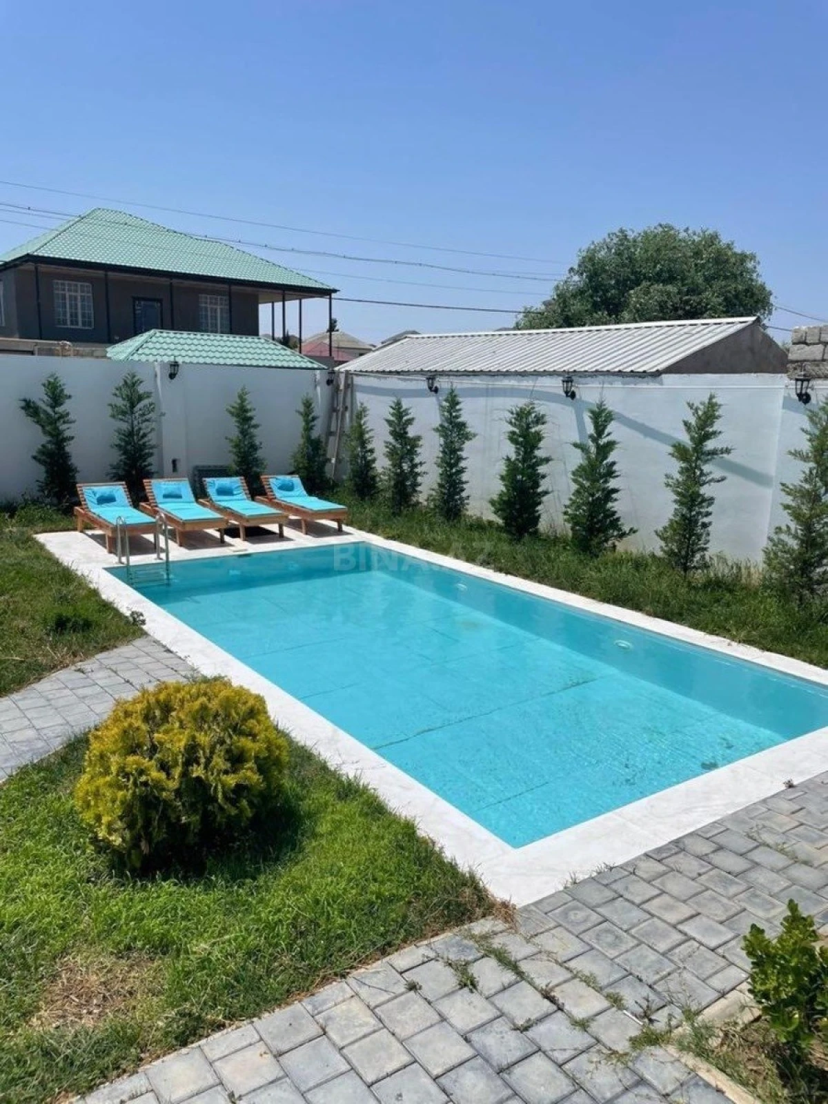 Kirayə verilir 5 otaqlı həyət evi 340 m²
