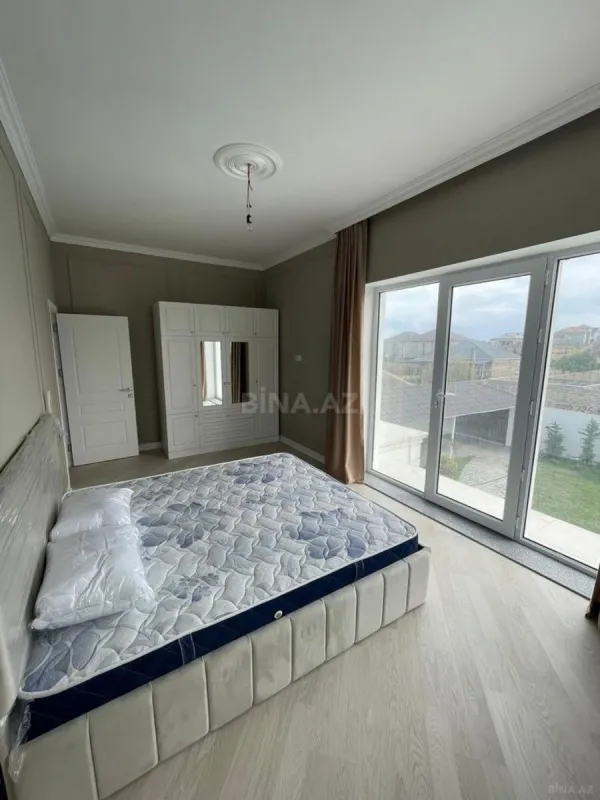 Kirayə verilir 5 otaqlı həyət evi 340 m²