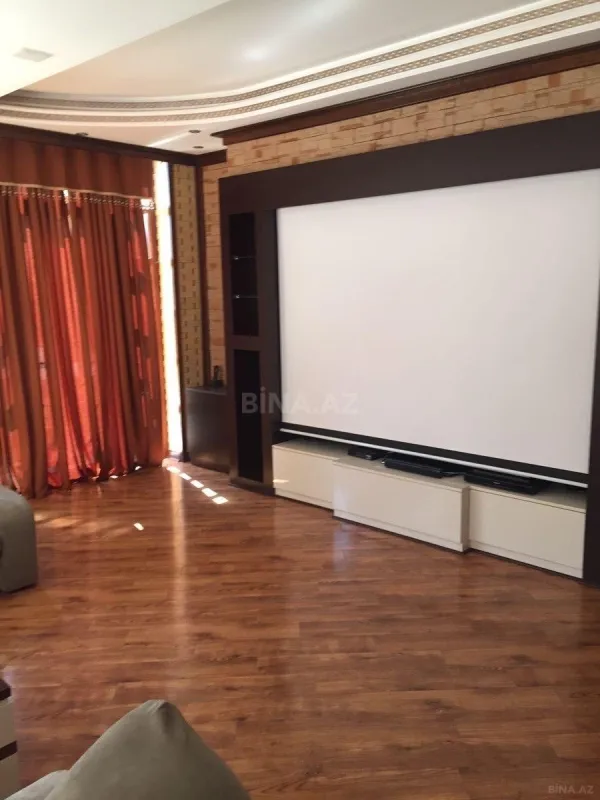 Kirayə verilir 5 otaqlı həyət evi 500 m²