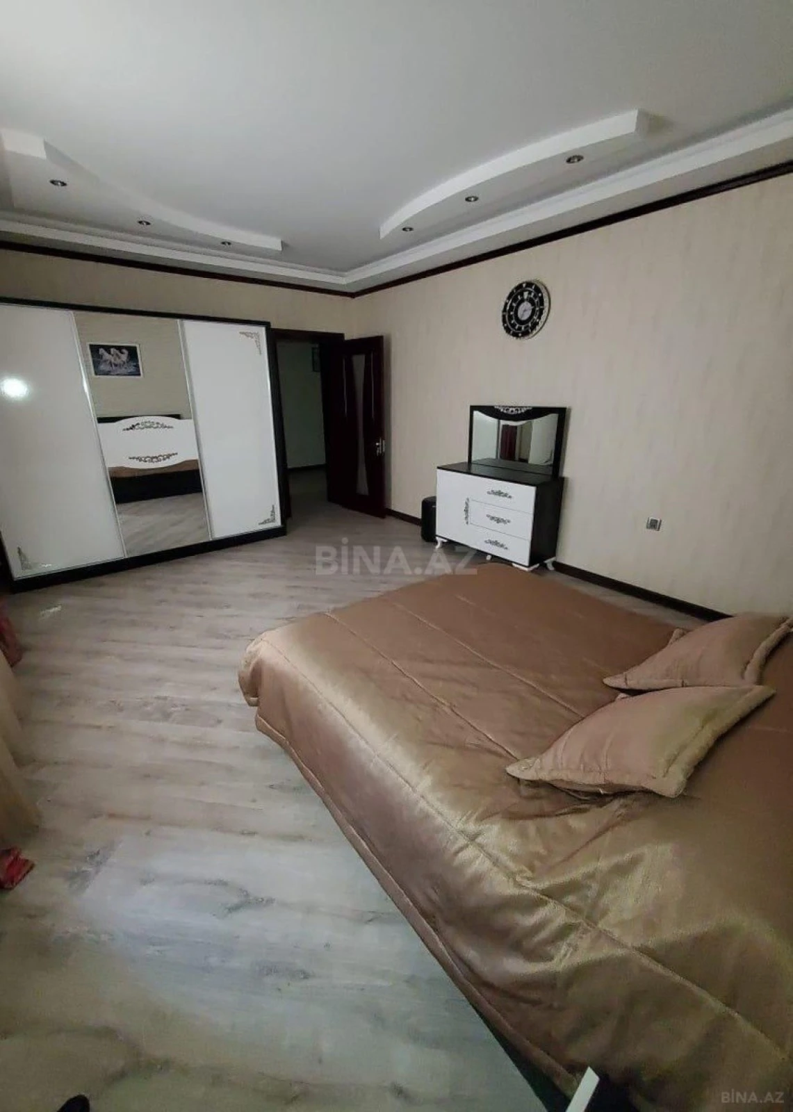 Kirayə verilir 5 otaqlı həyət evi 500 m²