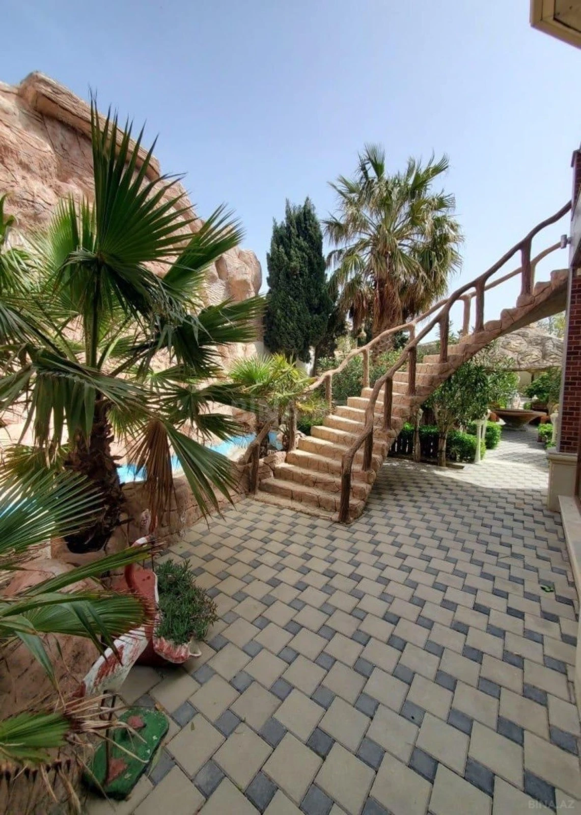 Kirayə verilir 5 otaqlı həyət evi 500 m²