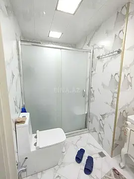 Satılır 3 otaqlı mənzil 130 m²