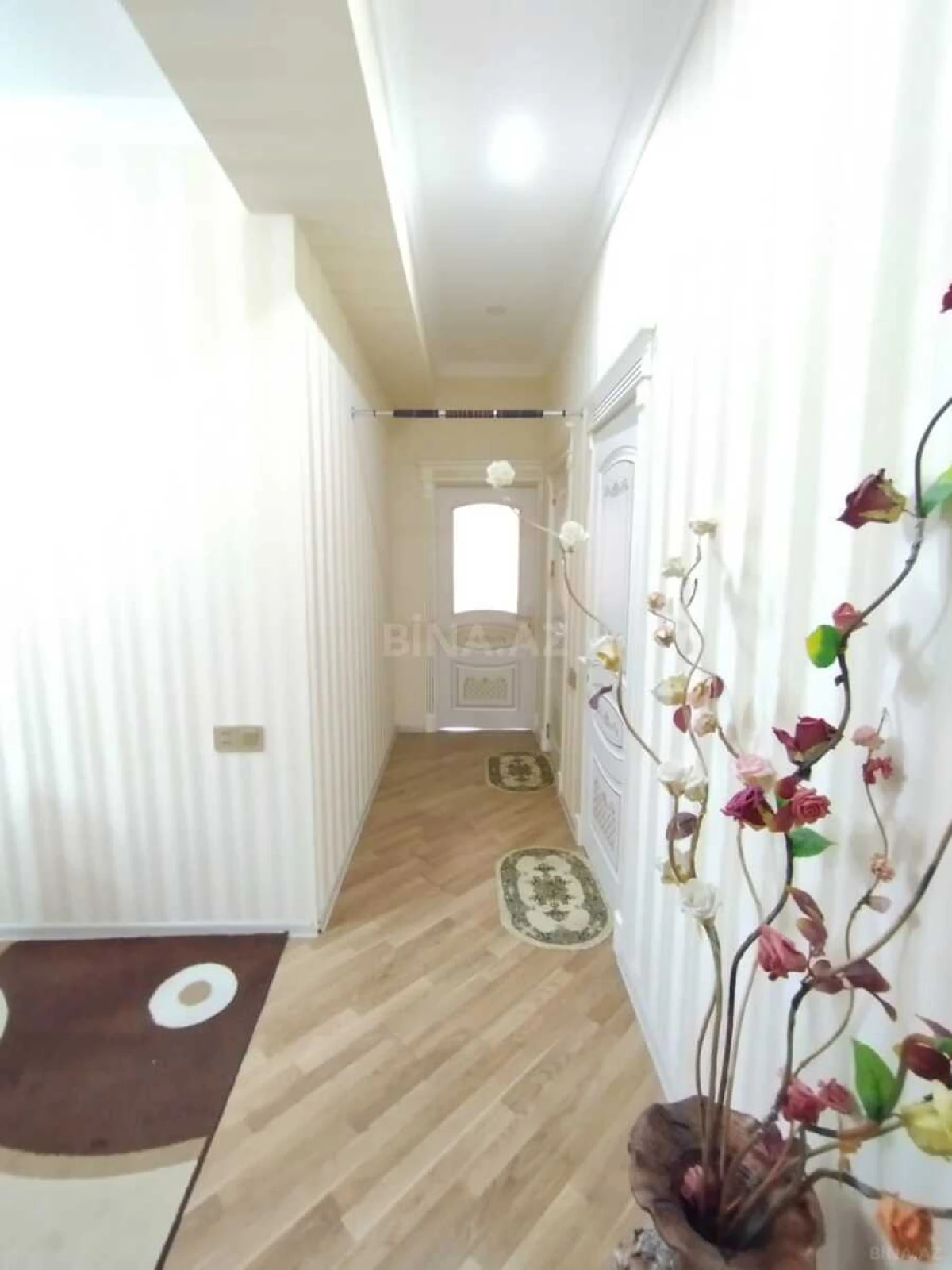 Satılır 3 otaqlı mənzil 130 m²