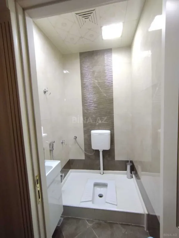 Satılır 3 otaqlı mənzil 130 m²