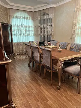 Satılır 4 otaqlı həyət evi 230 m²