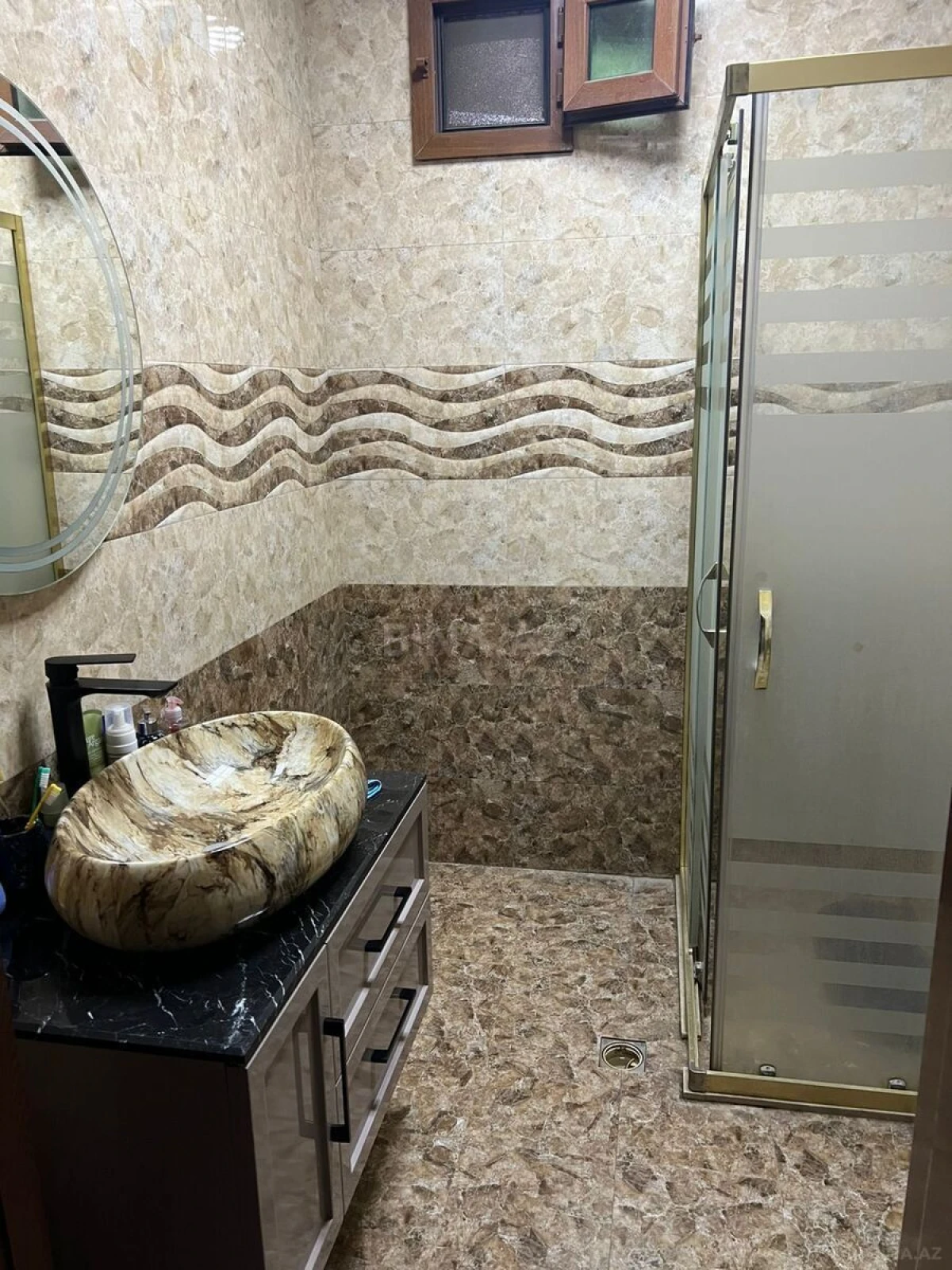 Satılır 4 otaqlı həyət evi 230 m²