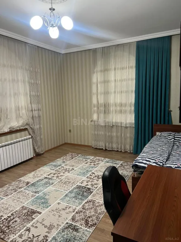 Satılır 4 otaqlı həyət evi 230 m²