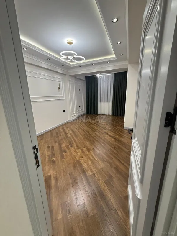 Satılır 2 otaqlı mənzil 87 m²