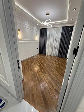 Satılır 2 otaqlı mənzil 87 m²