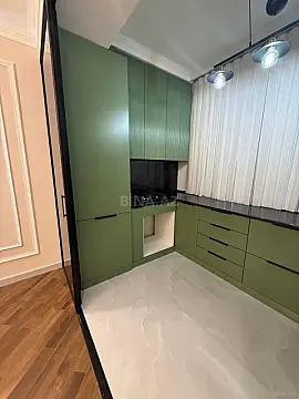 Satılır 2 otaqlı mənzil 87 m²