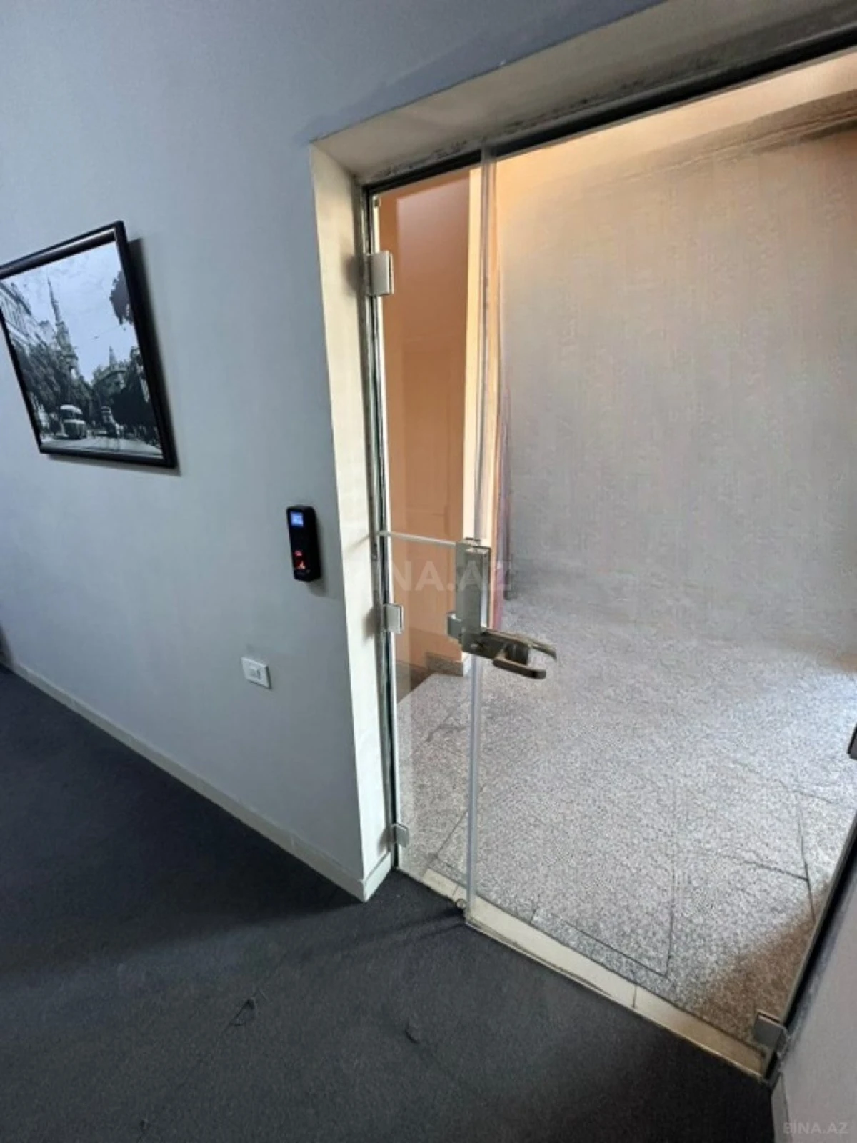 Kirayə verilir 7 otaqlı ofis 350 m²