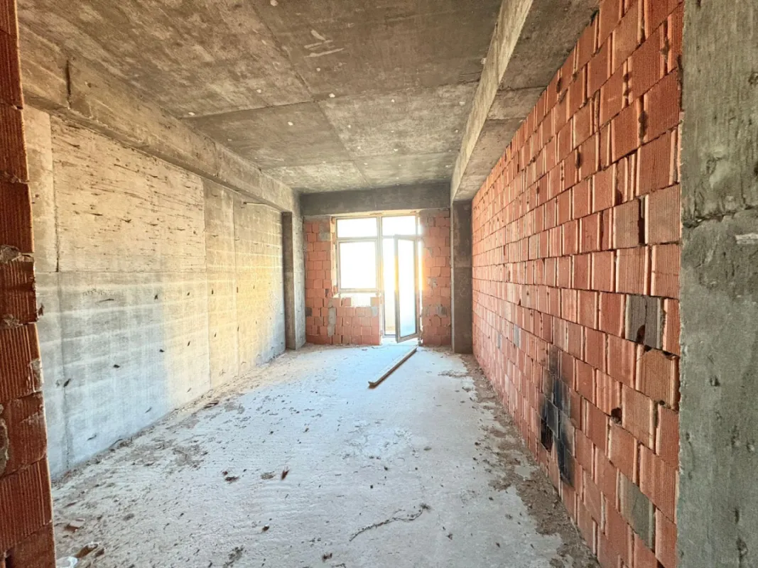 Satılır 2 otaqlı mənzil 118.5 m²