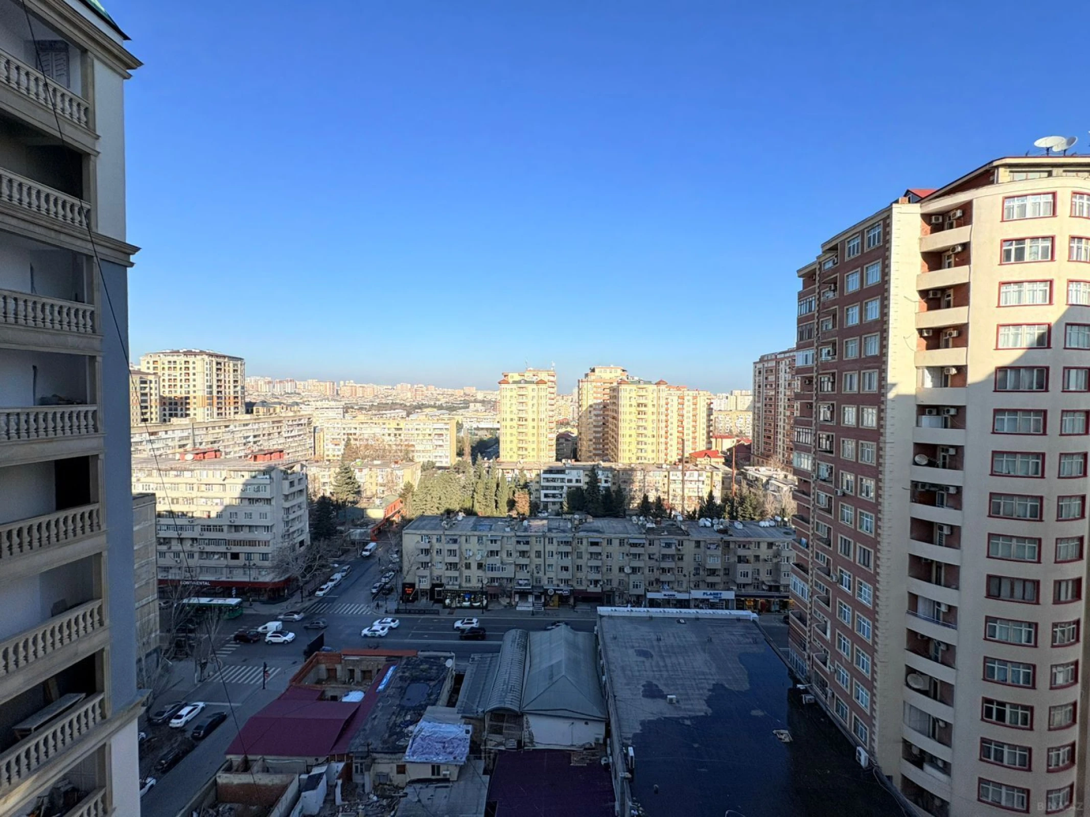 Satılır 2 otaqlı mənzil 118.5 m²