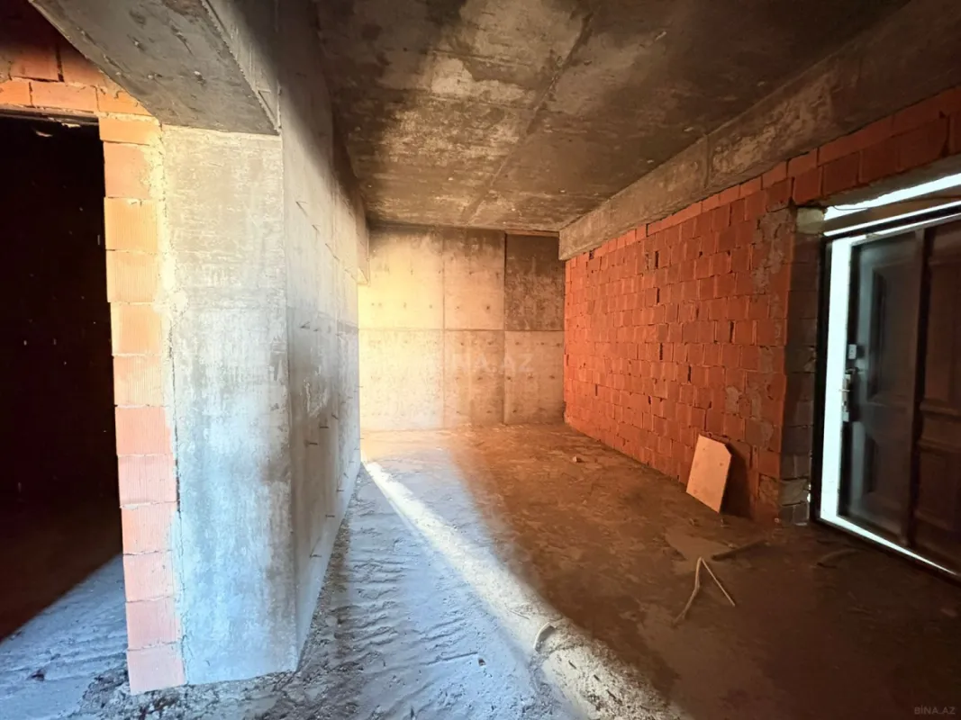 Satılır 2 otaqlı mənzil 118.5 m²