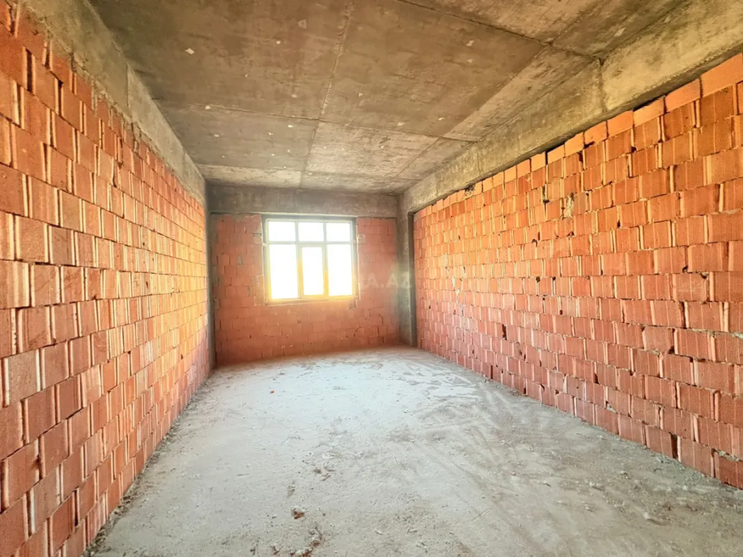 Satılır 2 otaqlı mənzil 118.5 m²