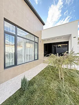 Satılır 4 otaqlı həyət evi 160 m²