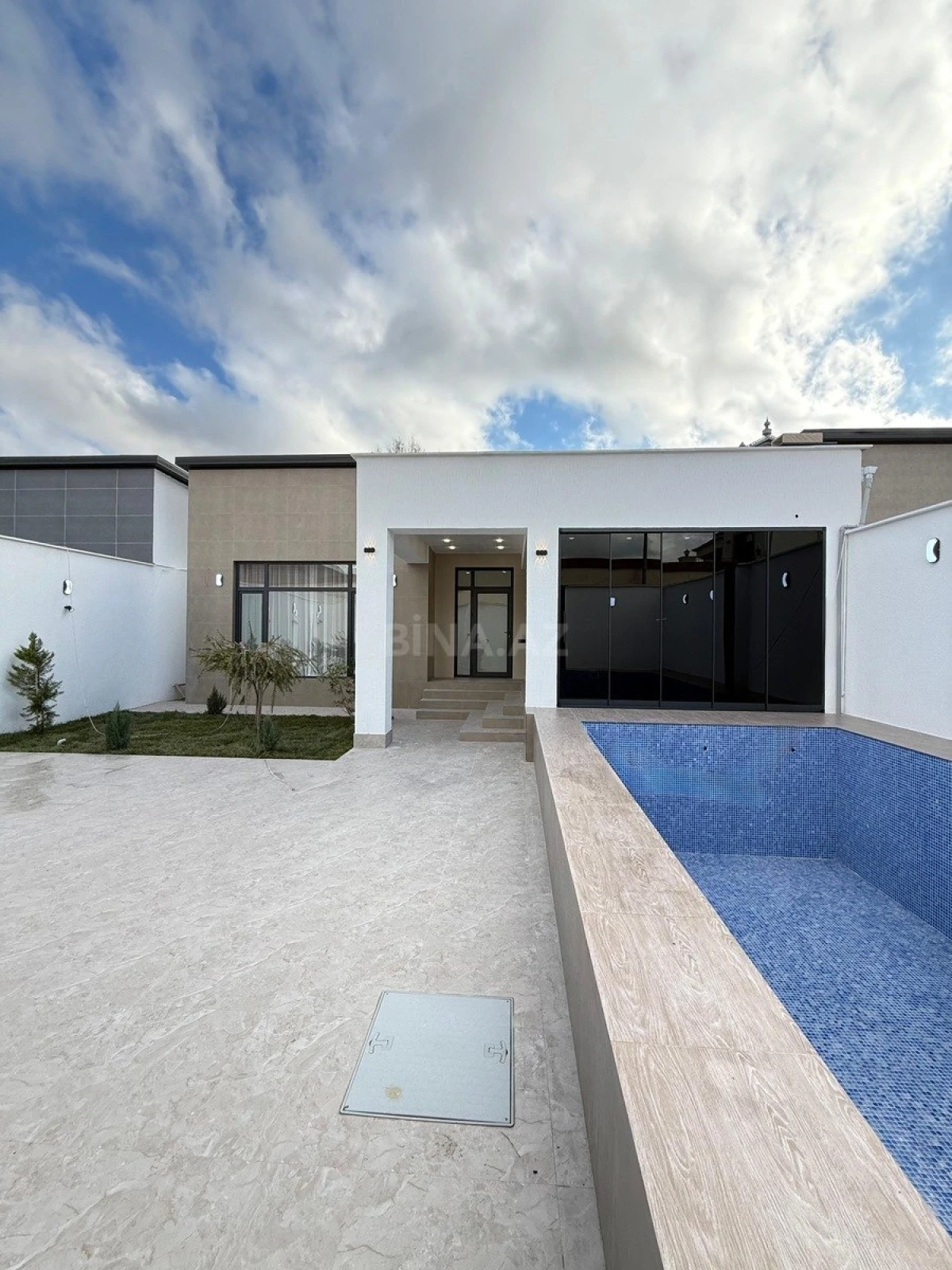 Satılır 4 otaqlı həyət evi 160 m²