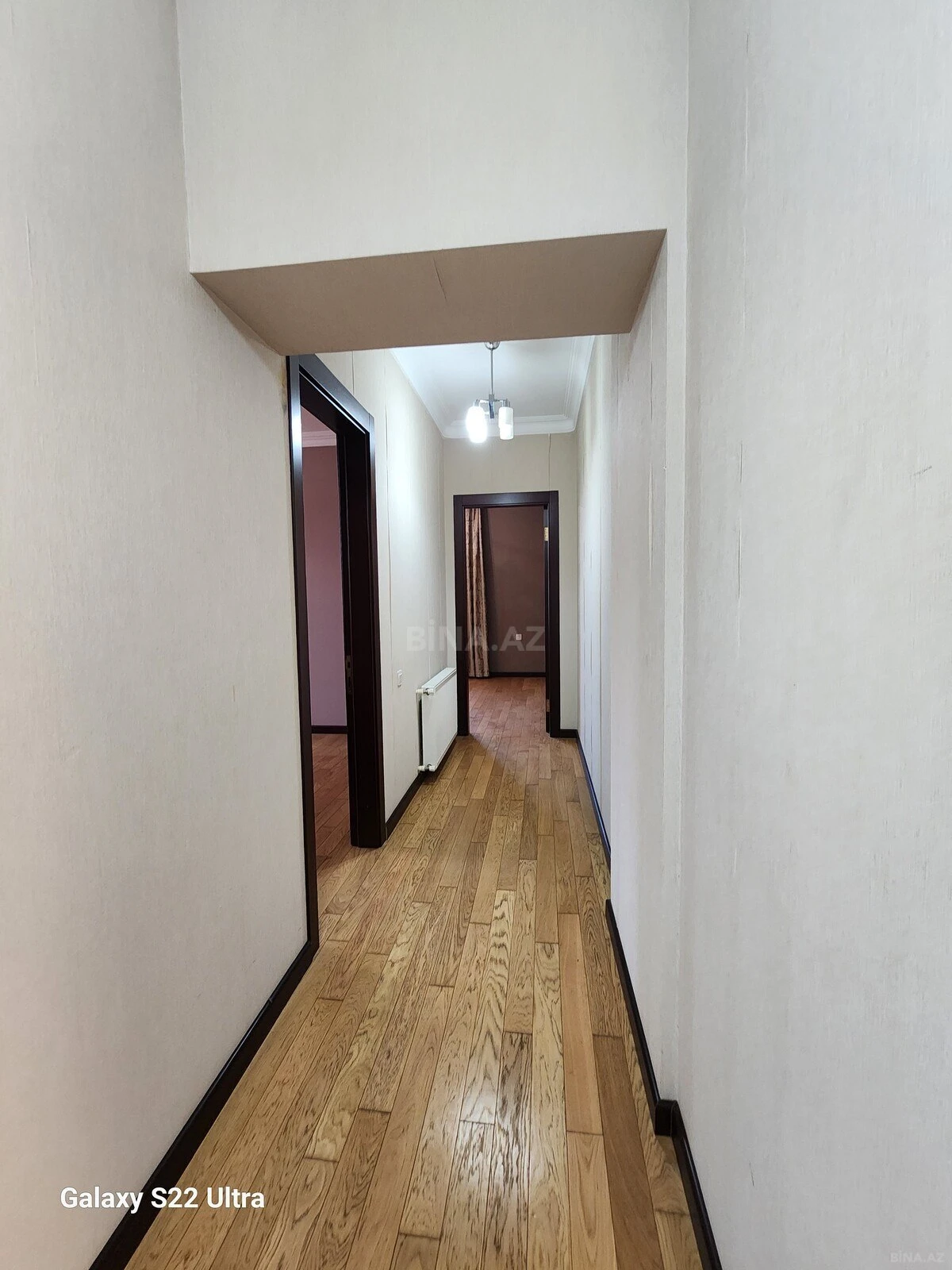 Satılır 3 otaqlı mənzil 141 m²