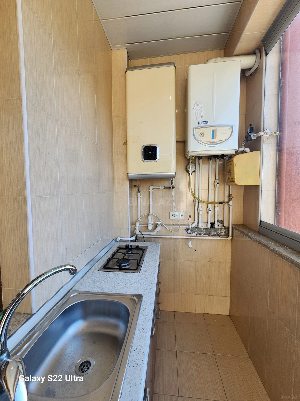 Satılır 3 otaqlı mənzil 141 m²