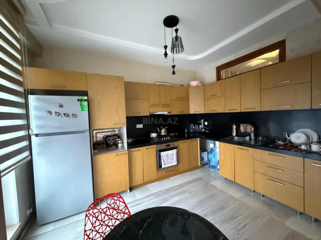 Satılır 3 otaqlı mənzil 101 m²