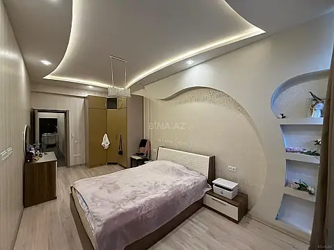 Satılır 3 otaqlı mənzil 101 m²