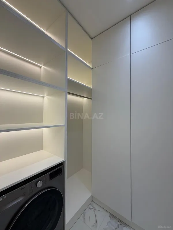 Satılır 4 otaqlı mənzil 167 m²