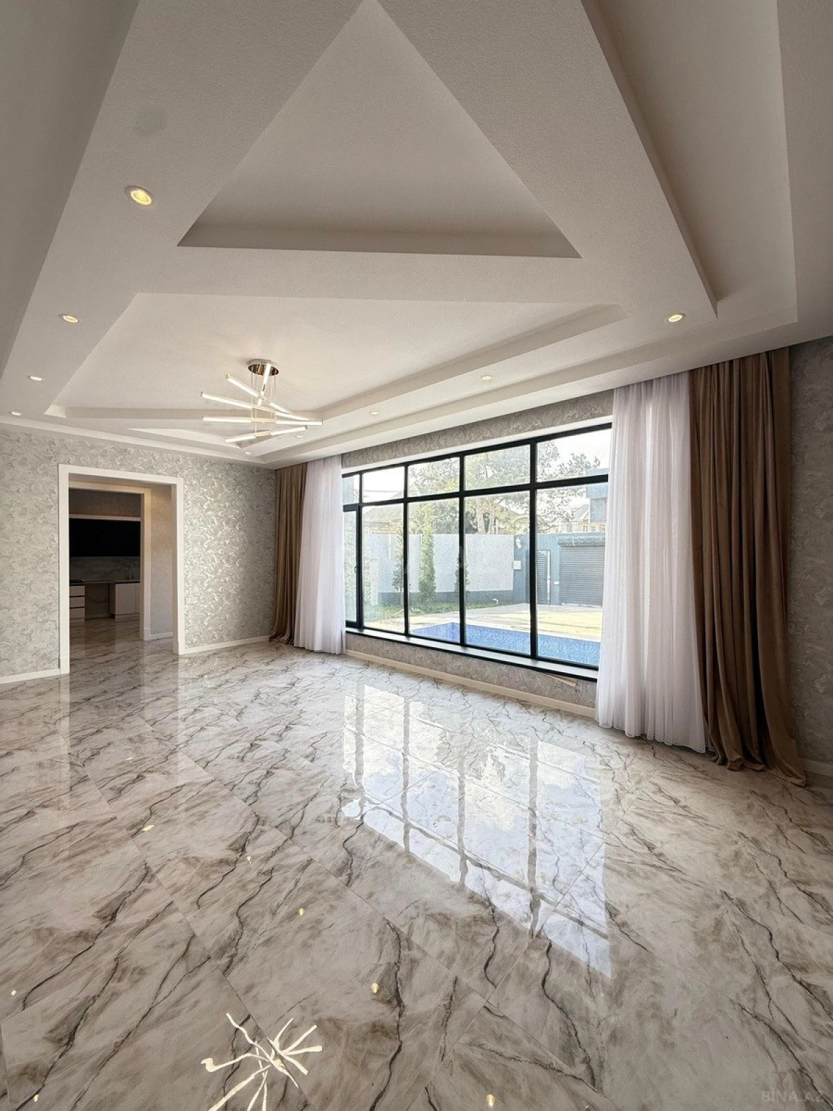 Satılır 4 otaqlı həyət evi 150 m²