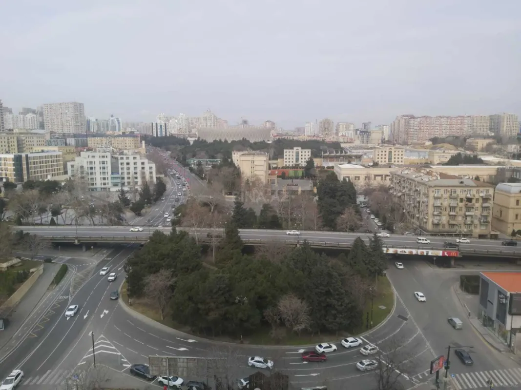 Satılır 3 otaqlı mənzil 96 m²