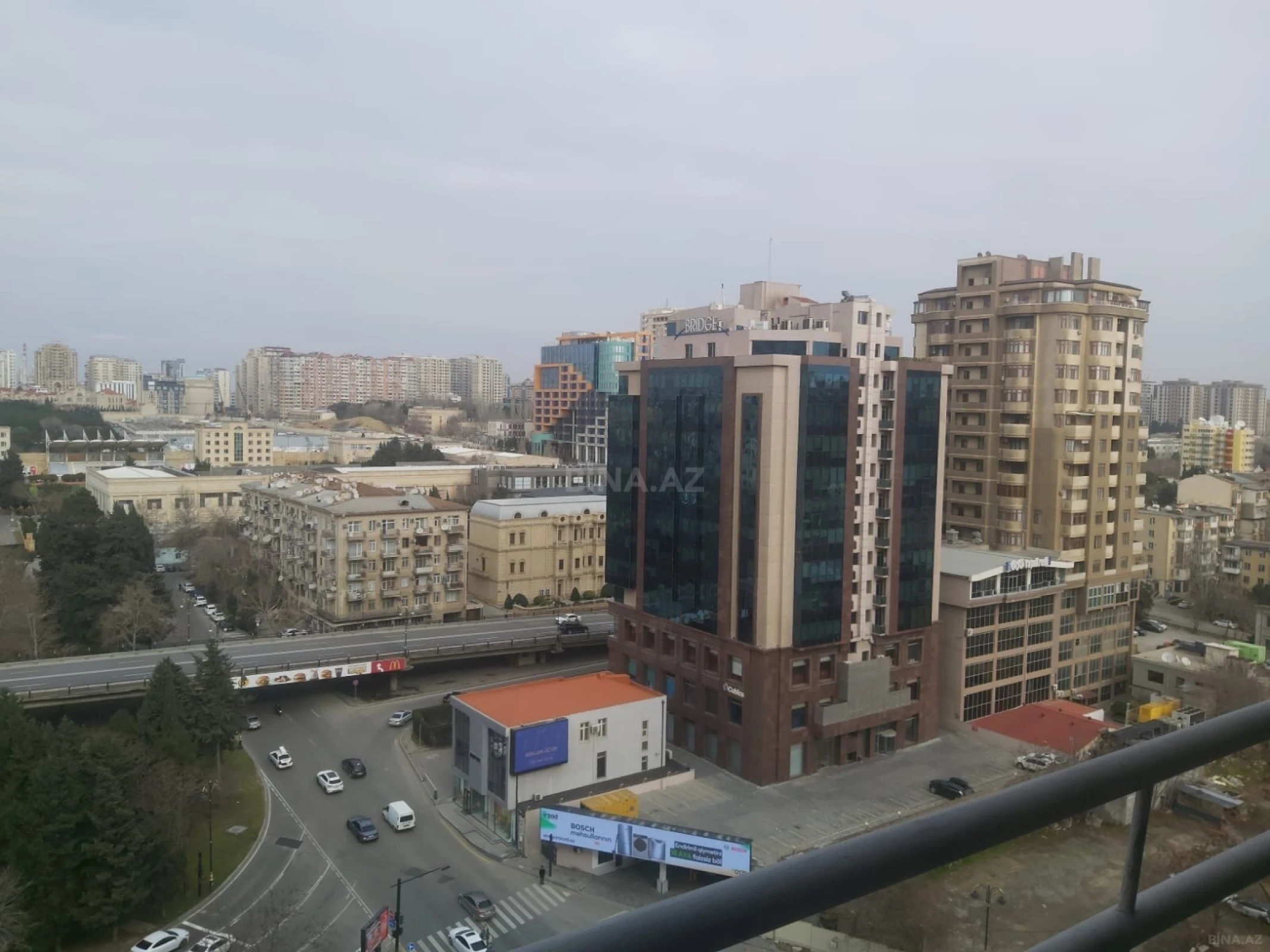 Satılır 3 otaqlı mənzil 96 m²