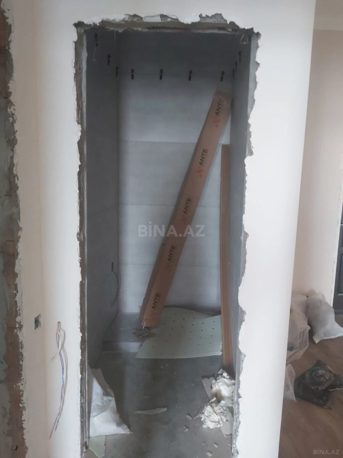 Satılır 3 otaqlı mənzil 96 m²