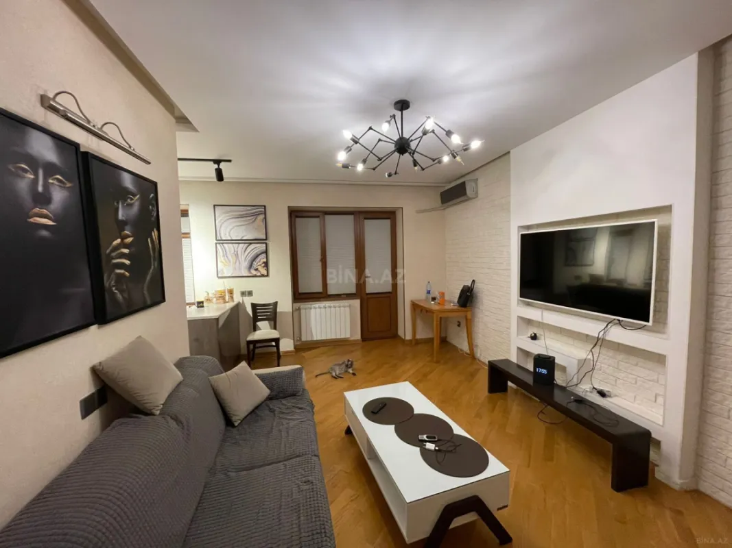 Satılır 3 otaqlı mənzil 75 m²
