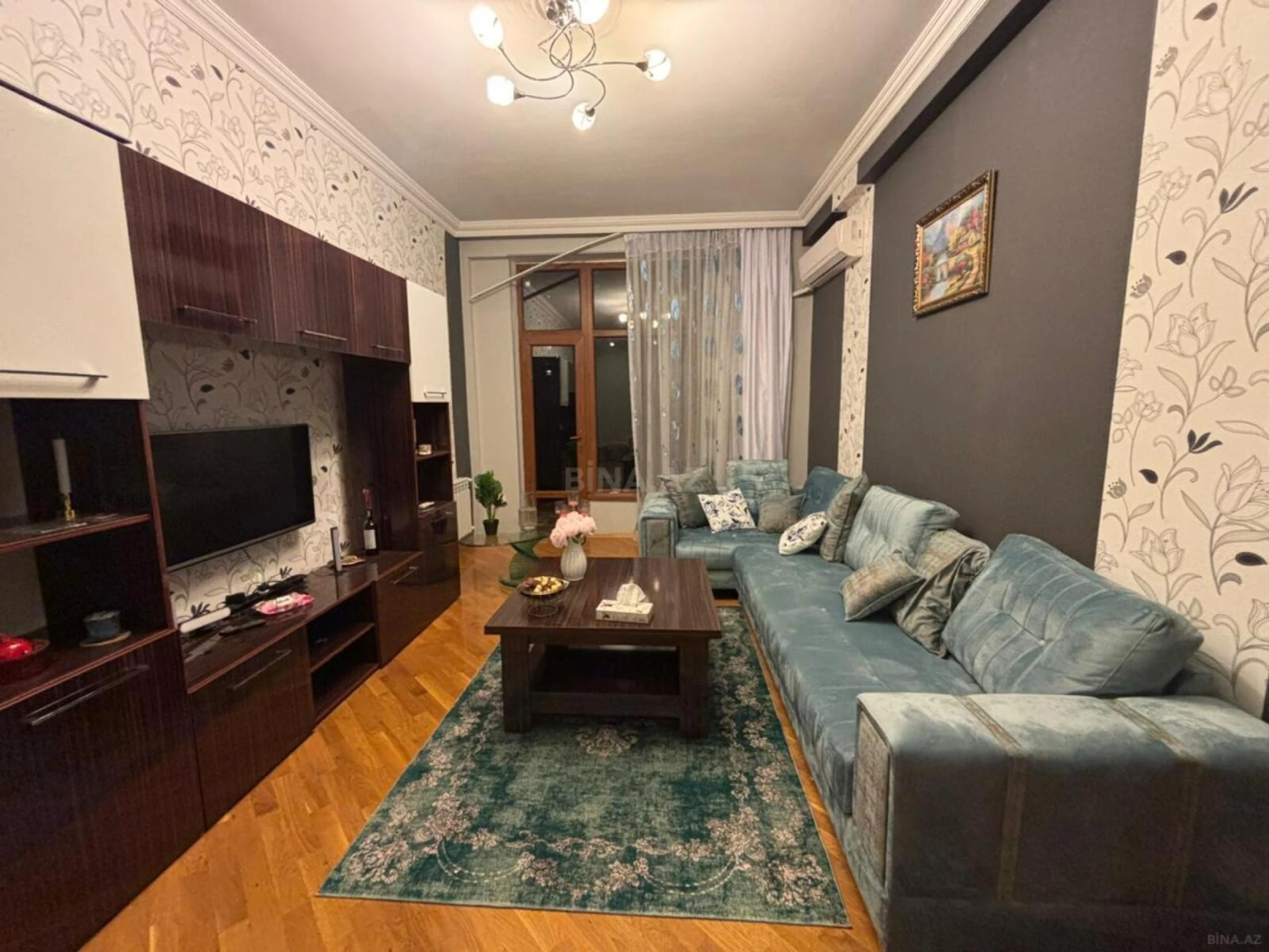 Kirayə verilir 2 otaqlı mənzil 100 m²
