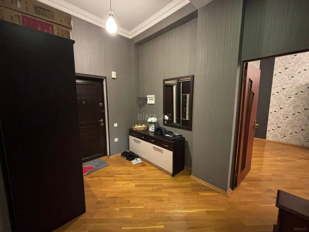 Kirayə verilir 2 otaqlı mənzil 100 m²