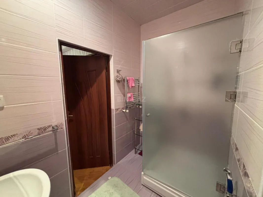 Kirayə verilir 2 otaqlı mənzil 100 m²