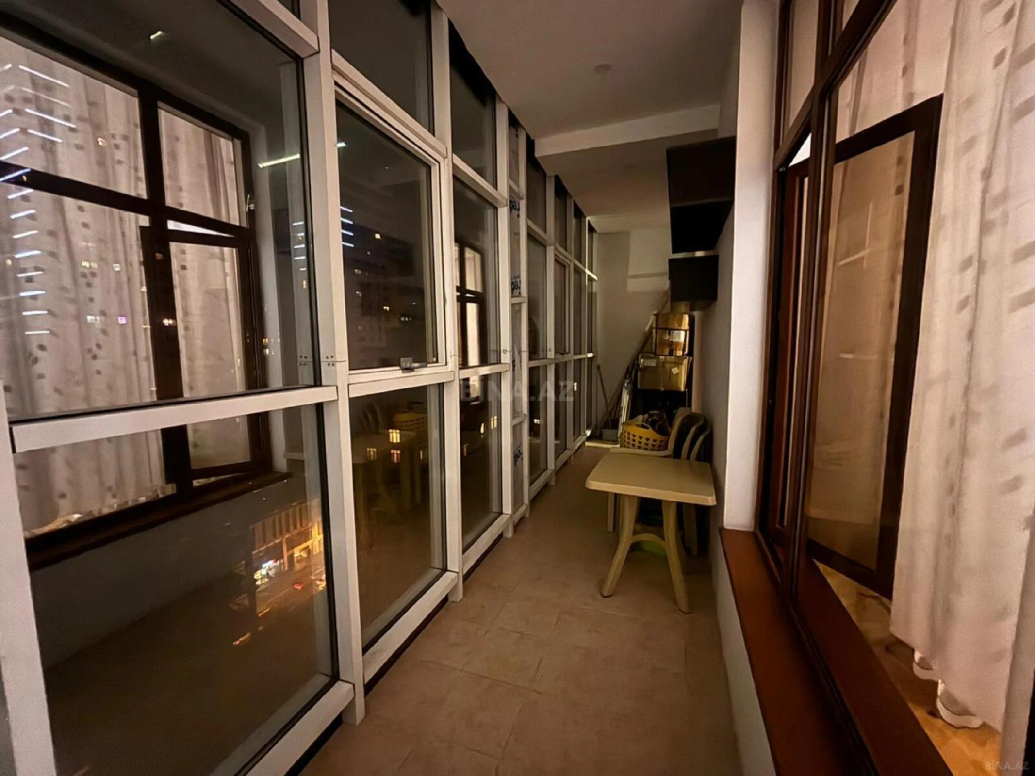 Kirayə verilir 2 otaqlı mənzil 100 m²