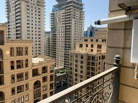 Kirayə verilir 2 otaqlı mənzil 100 m²