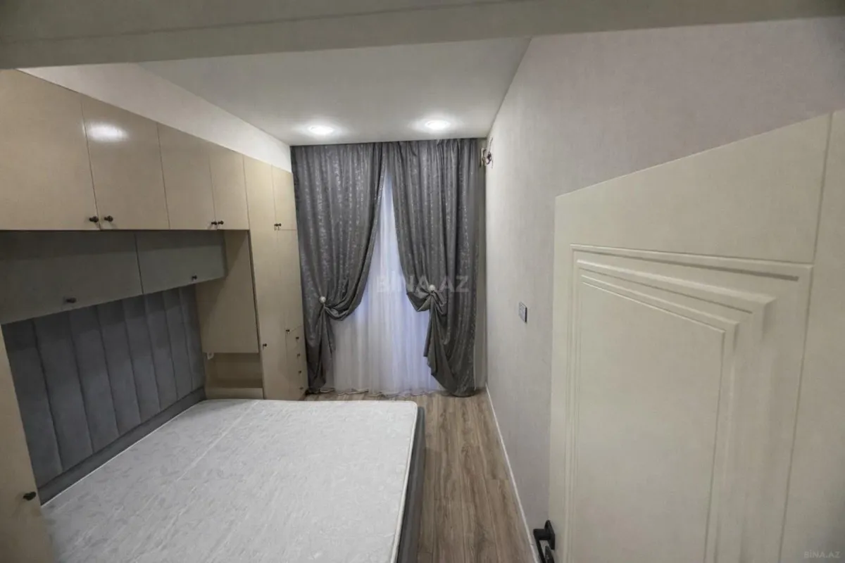 Satılır 2 otaqlı mənzil 70 m²