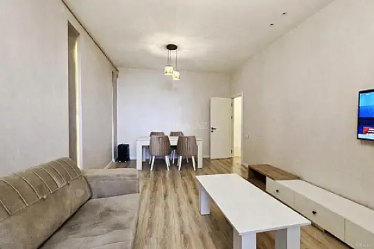 Satılır 2 otaqlı mənzil 70 m²