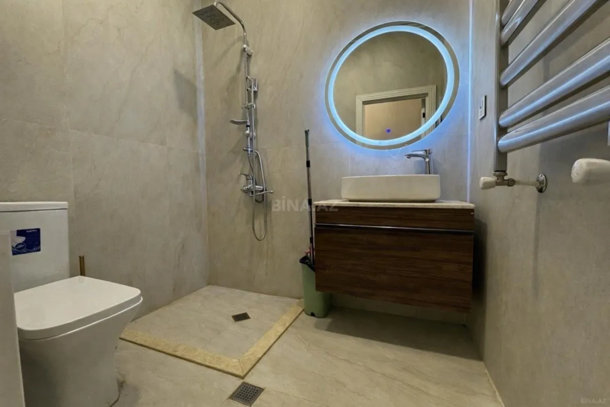 Satılır 2 otaqlı mənzil 70 m²