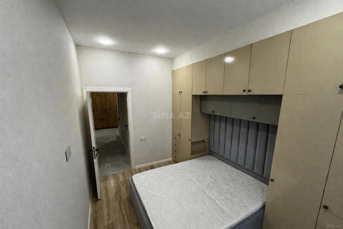 Satılır 2 otaqlı mənzil 70 m²