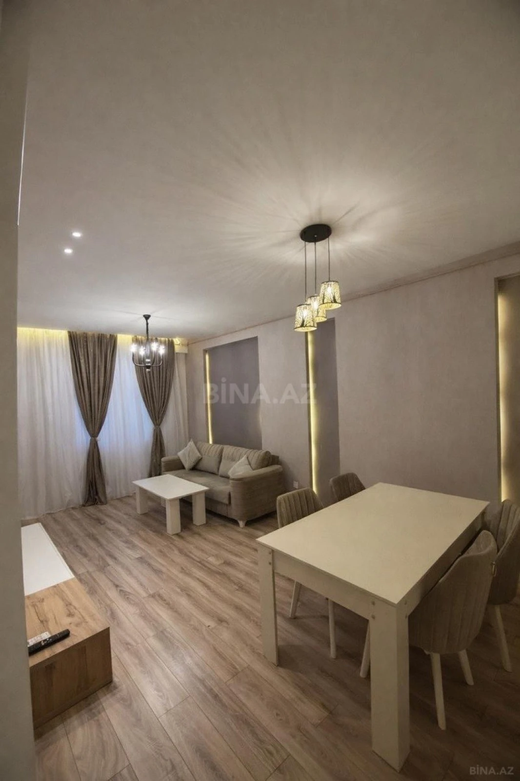 Satılır 2 otaqlı mənzil 70 m²