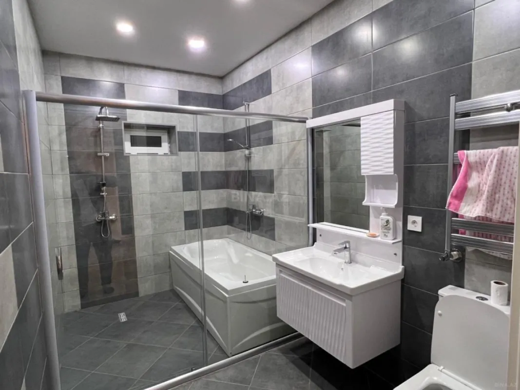 Kirayə verilir 5 otaqlı həyət evi 340 m²